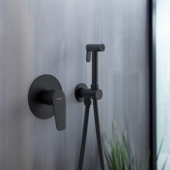 Набор для гигиенического душа Aquatek Бетта AQ1119MB (со скрытой частью) чёрный матовый - фото 4