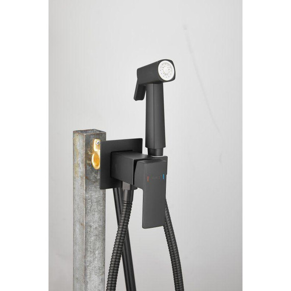 Набор для гигиенического душа Belz B55805-7 (со скрытой частью) чёрный матовый - фото 