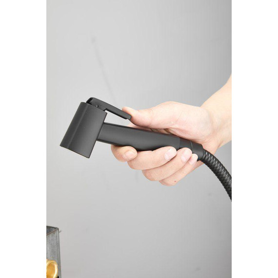 Набор для гигиенического душа Belz B55805-7 (со скрытой частью) чёрный матовый - фото 4