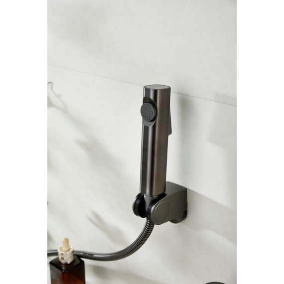 Смеситель для раковины с лейкой для биде Belz B12713-3, оружейная сталь - фото 21